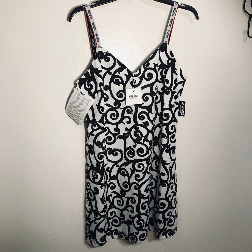 Moschino NWT Underwear Dress ZUA5404 9030 1001 Sz S Black White Twisted Swirl